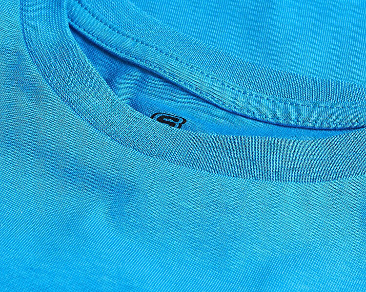 B REGULAR FIT GRAPHIC TEE T-SHIRT