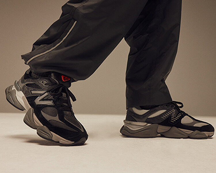 9060 Siyah Modeli Koleksiyonu