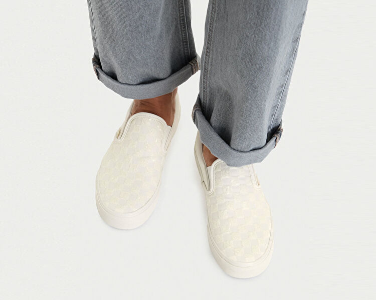 CLASSIC SLIP-ON