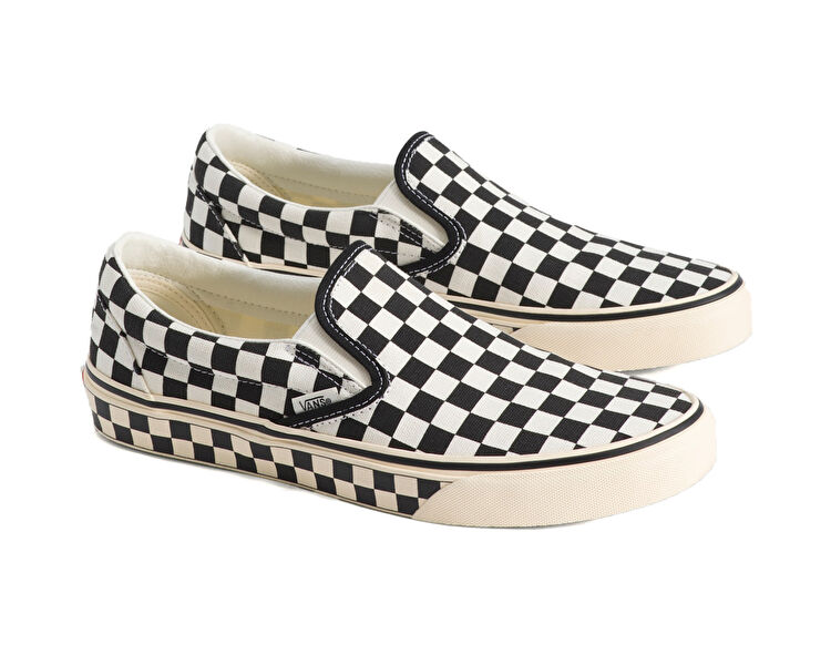 CLASSIC SLIP-ON