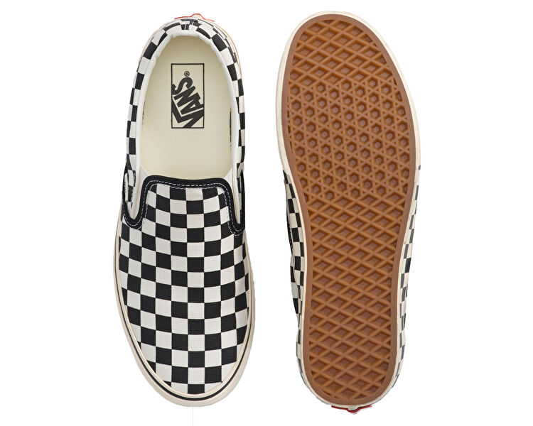 CLASSIC SLIP-ON