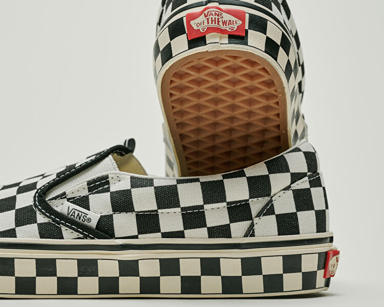 CLASSIC SLIP-ON